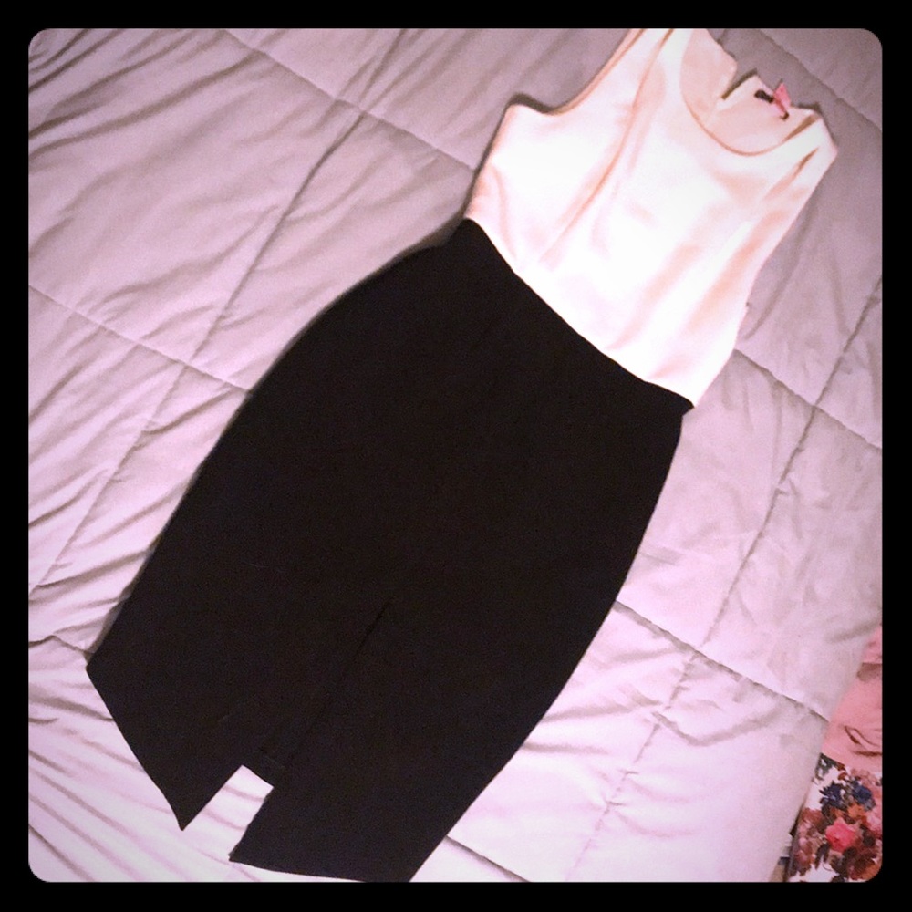 SEXY EXPRESS BLACK& WHITE BLOCK COLOR DRESS